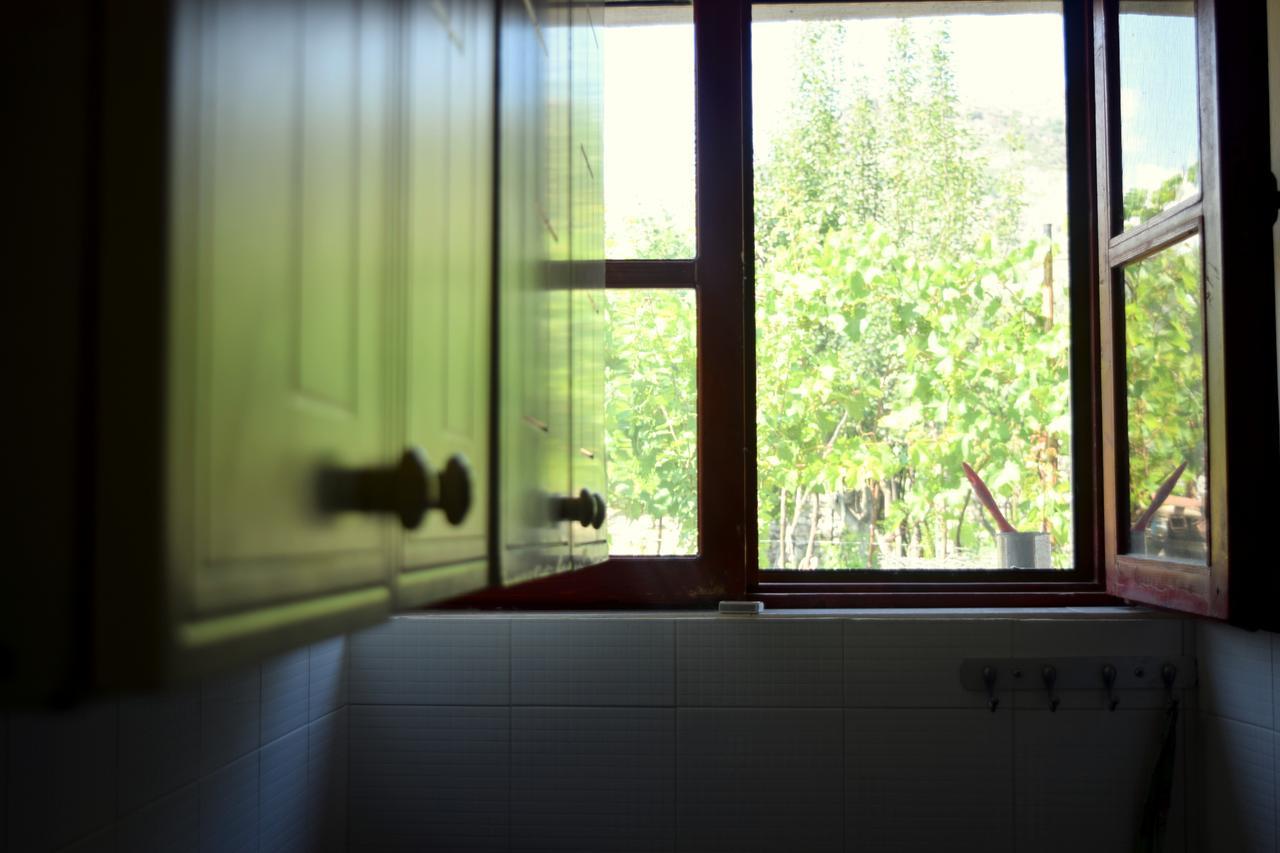 La Casa di Nonna Lejlighed Qeparo Eksteriør billede