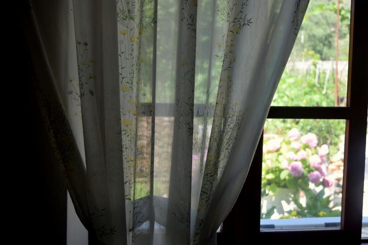 La Casa di Nonna Lejlighed Qeparo Eksteriør billede
